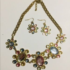 Fashion Jewelry Necklace and matching earrings